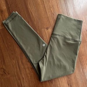 Lululemon Wunder Train High Rise-Tight Leggings